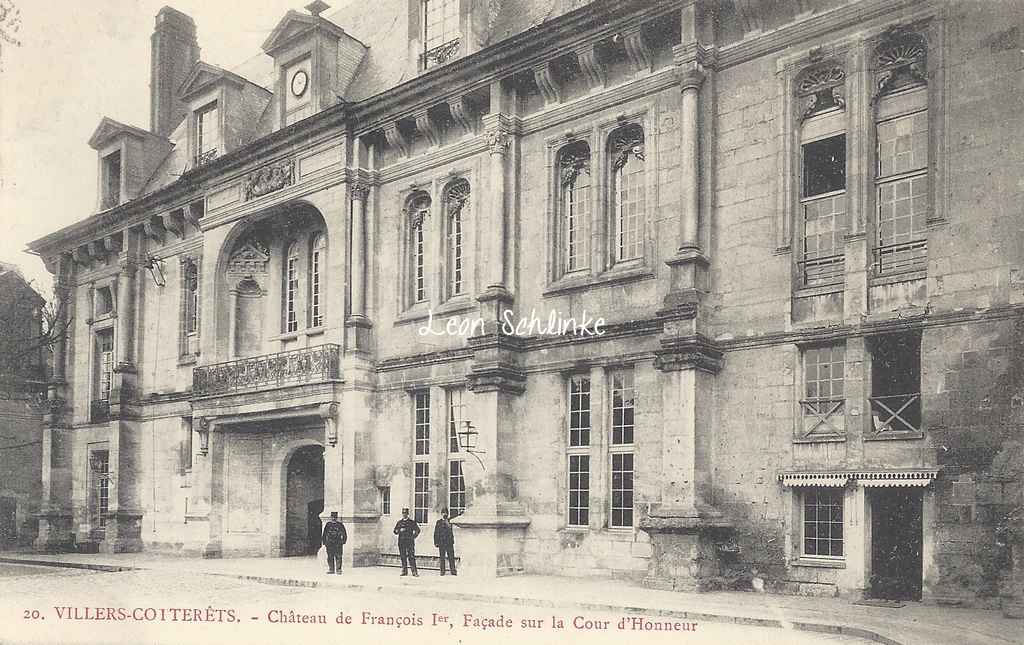 02-Villers-Cotterets - Château de Francois I° (Lib. Risse 20)