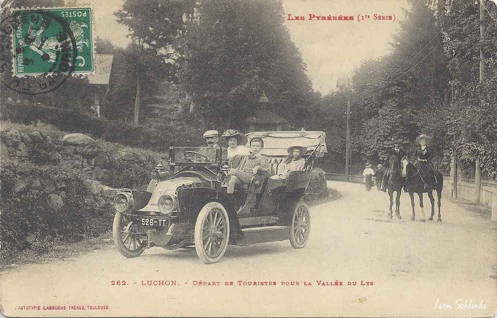 1 - 262 - Luchon - Départ de Touristes pour la Vallée du Lys