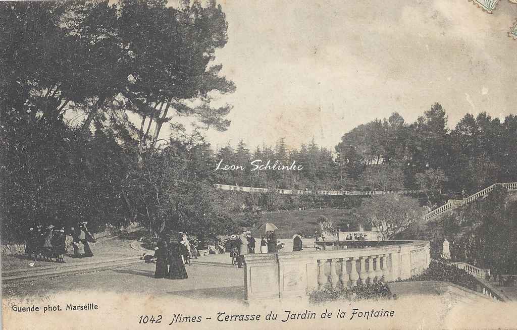 1042 - Terrasse du Jardin de la Fontaine