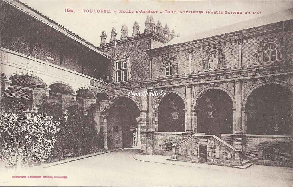155 - Hôtel d'Assézat, cour intérieure - Partie édifiée en 1557