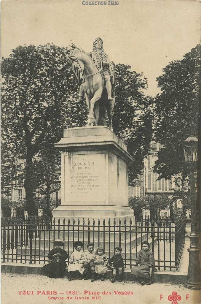 1681 - Place des Vosges - Statue de Louis XIII