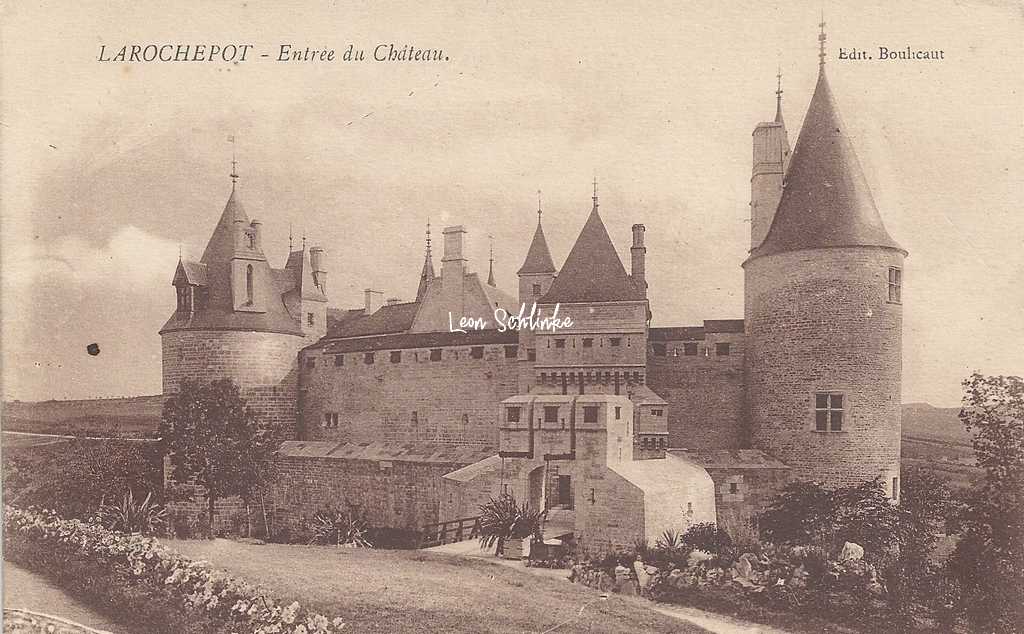 21-La Rochepot - Entrée du Château (Edit. Boulicaut)