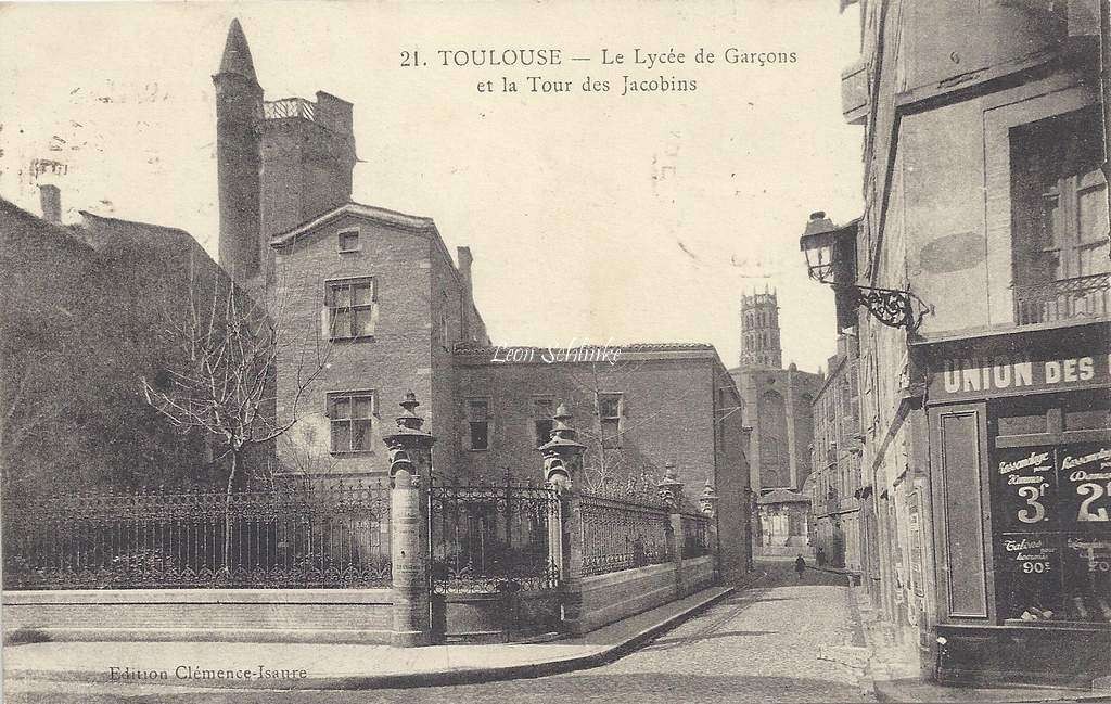 21 - Le Lycée de Garçons et Tour des Jacobins