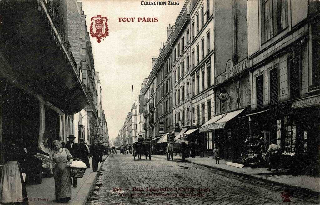 253 - Rue Legendre - Vue prise de l'Avenue de Clichy