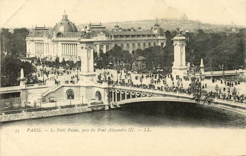 35 - PARIS - Le Petit Palais, prés du Pont Alexandre III