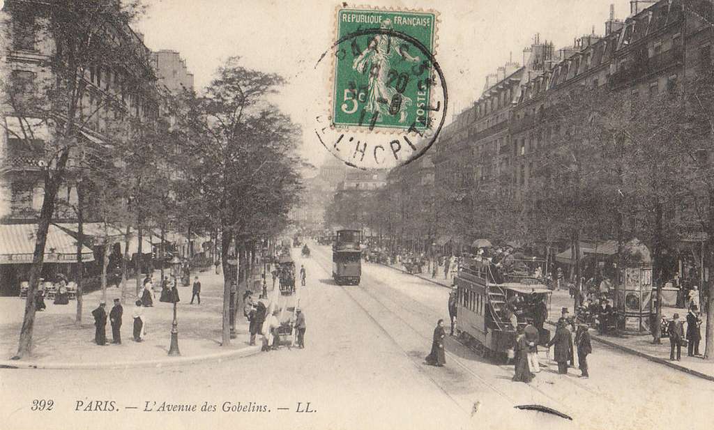 392 - PARIS - L'Avenue des Gobelins