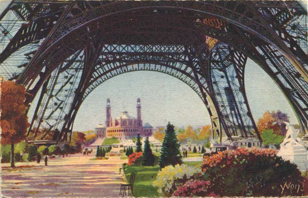 42 (S3) - Sous la Tour Eiffel (dans le fond, le  Trocadéro)