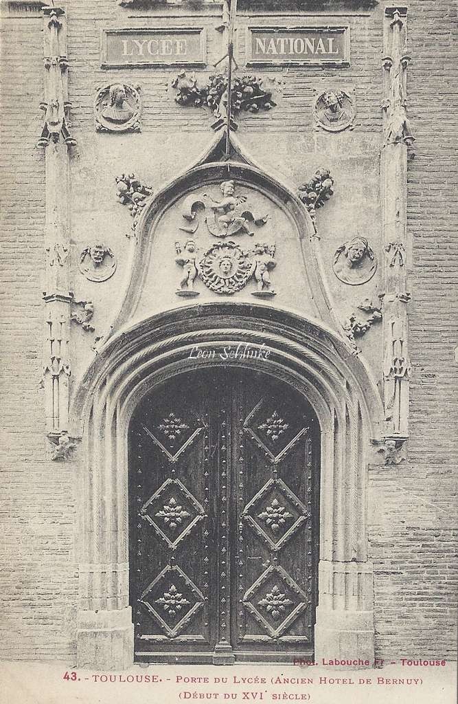 43 - Porte du Lycée - Ancien Hôtel de Bernuy