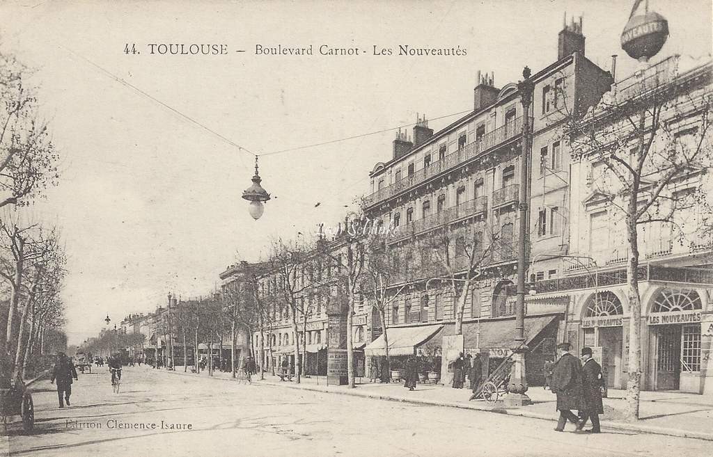 44 - Boulevard Carnot - Les Nouveautés