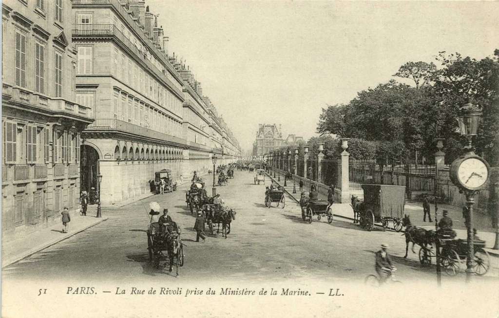 51 - PARIS - La Rue de Rivoli prise du Ministère de la Marine