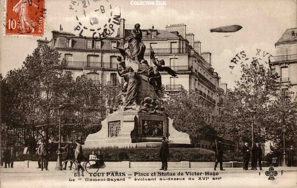 554 - Place et Statue Victor-Hugo