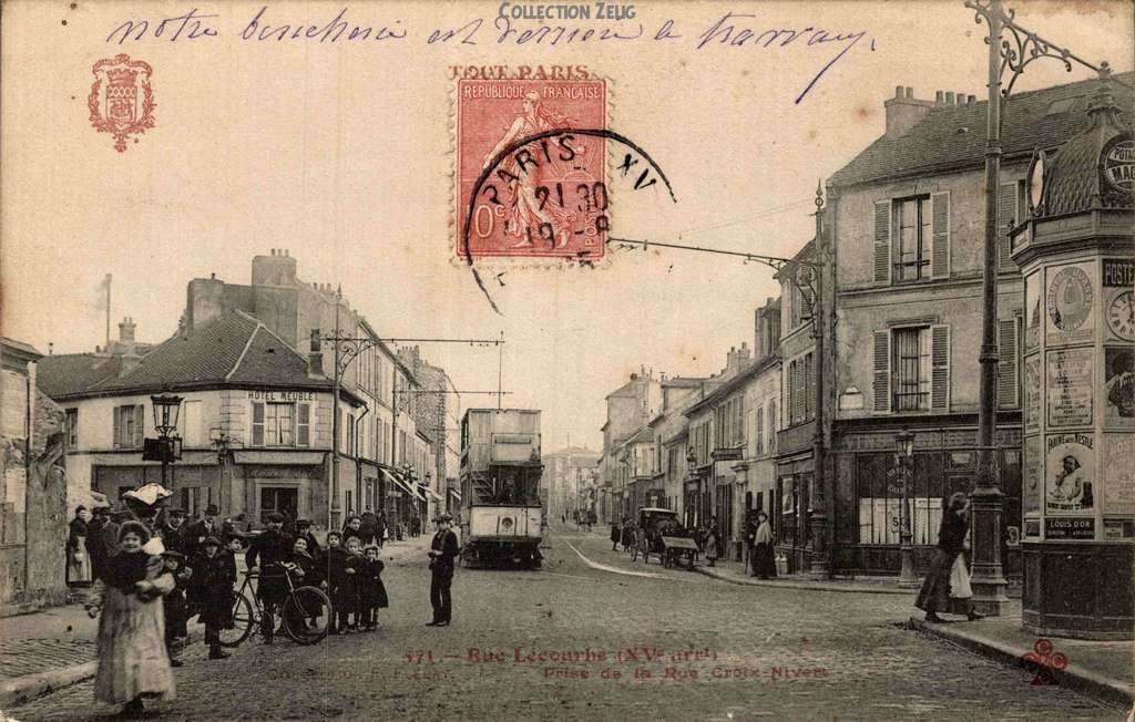 571 - Rue Lecourbe prise de la Rue Croix-Nivert
