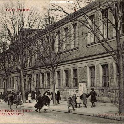 658 - Sortie de l'école des Filles - Rue Sorbier