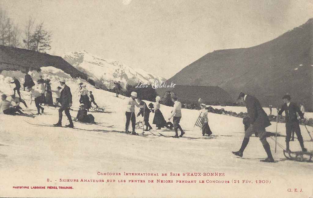 8 - Skieurs amateurs sur les pentes le 21 Février 1909