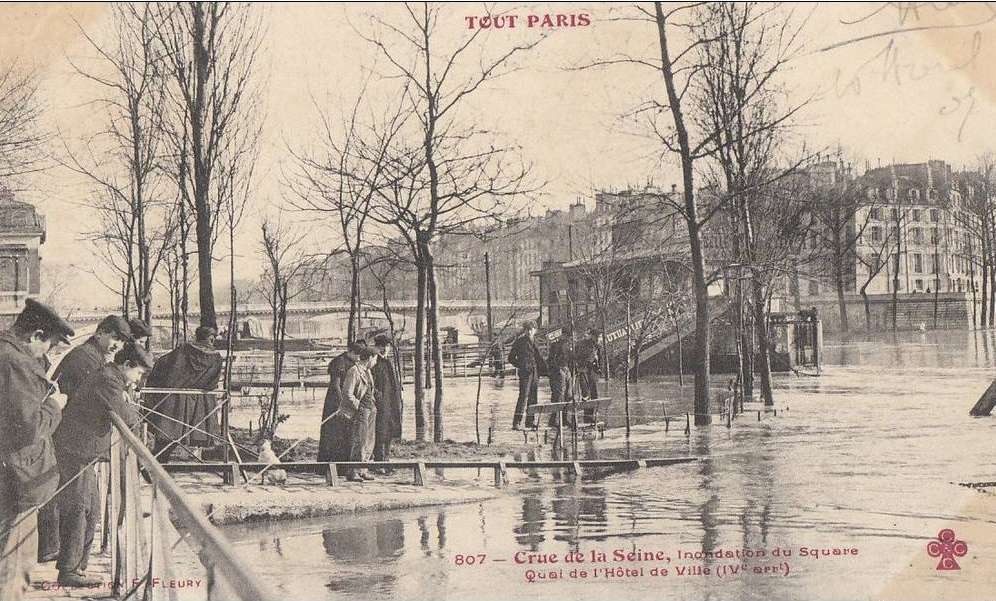 807 Crue de la Seine - Inondation du Square Quai de l'Hôtel de Ville