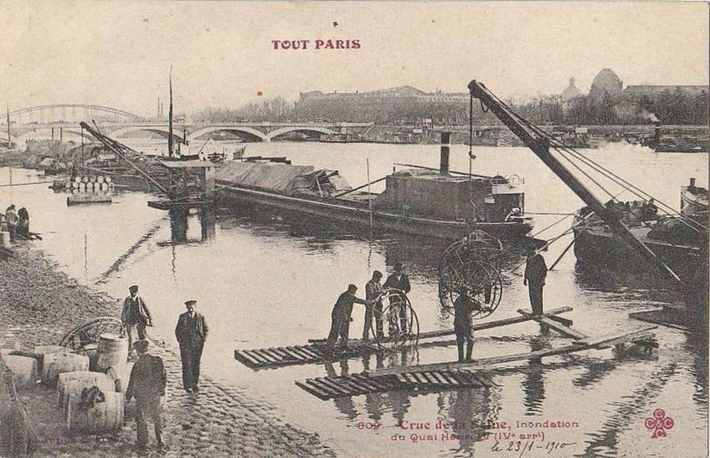 809 - Crue de la Seine - Inondation du Quai Henri IV