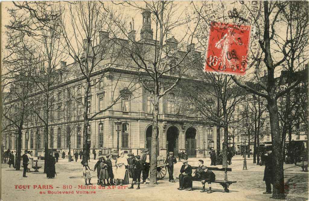 810 - Mairie du XI° arrondissement au Bd Voltaire