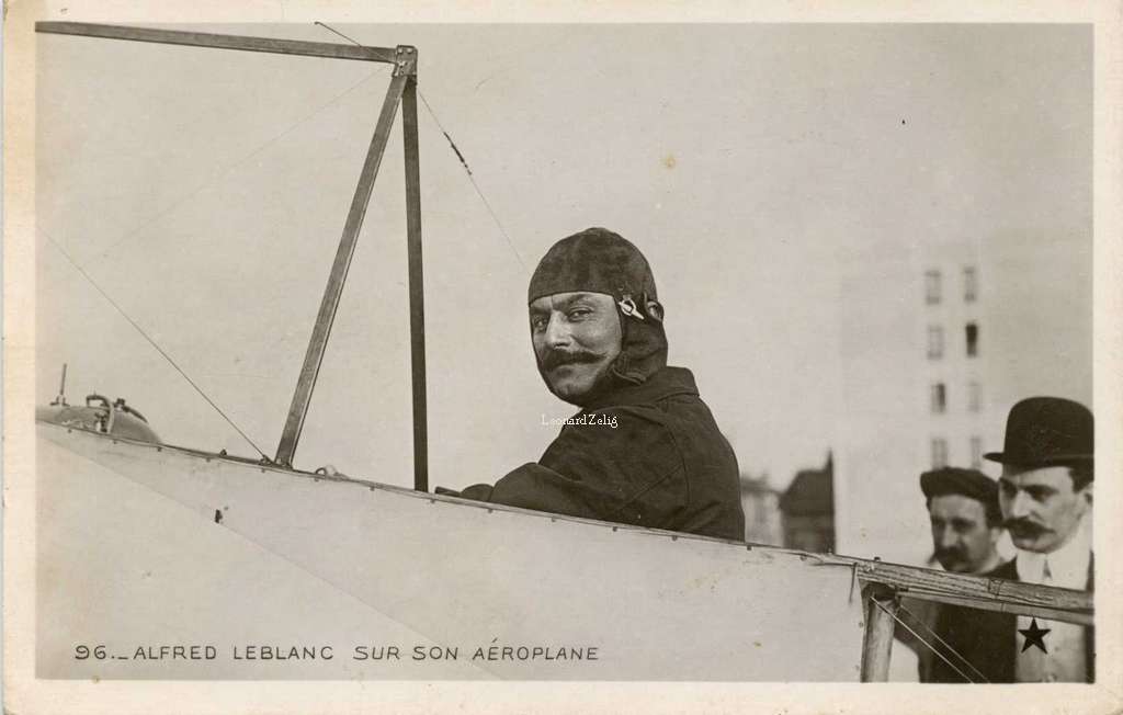 96 - Alfred Leblanc sur son Aéroplane