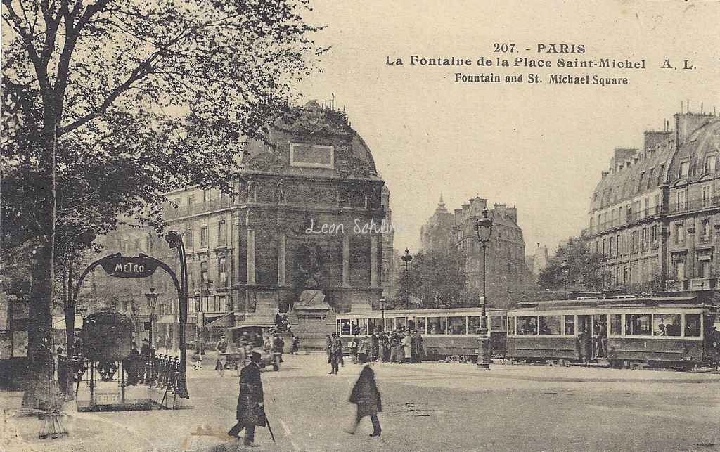 AL 207 - La Fontaine de la Place Saint-Michel