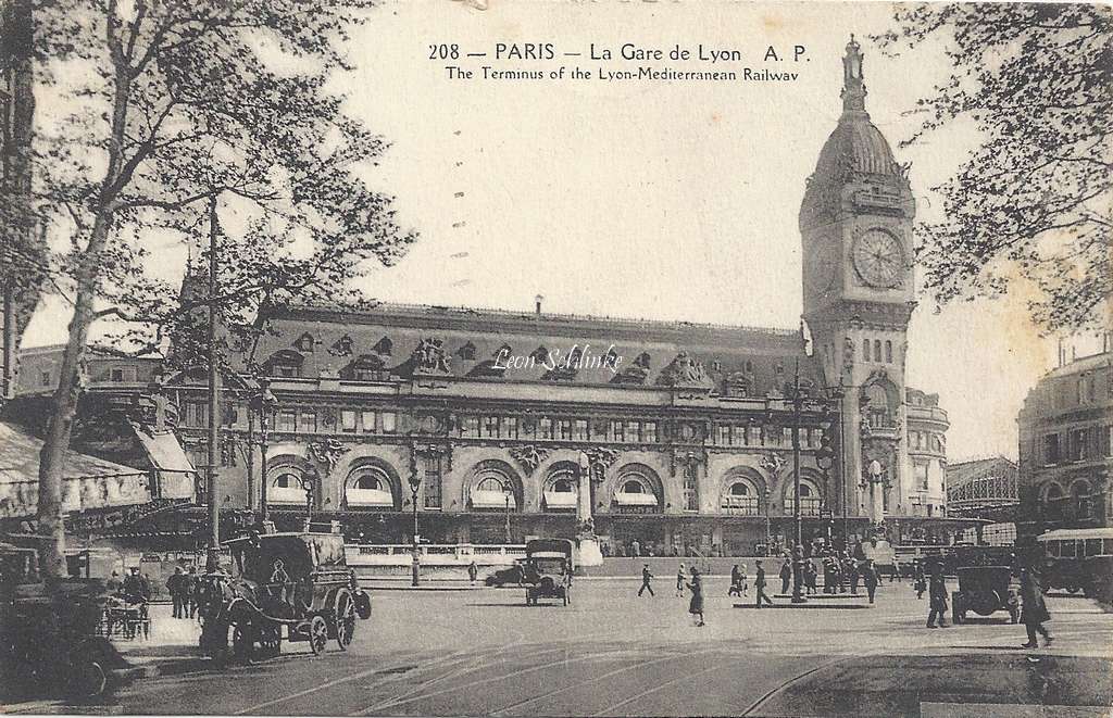 AP 208 -  La Gare de Lyon