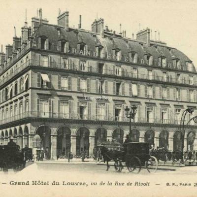 BF - Grand Hôtel du Louvre vue de la Rue de Rivoli