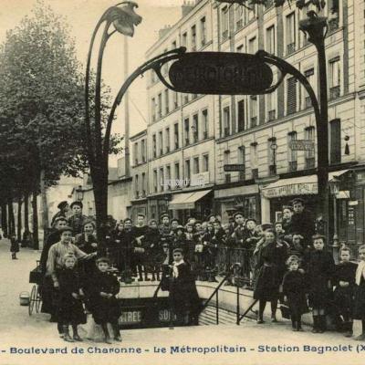 CP 1085 - PARIS - Boulevard de Charonne - Le Métropolitain - Station Bagnolet 
