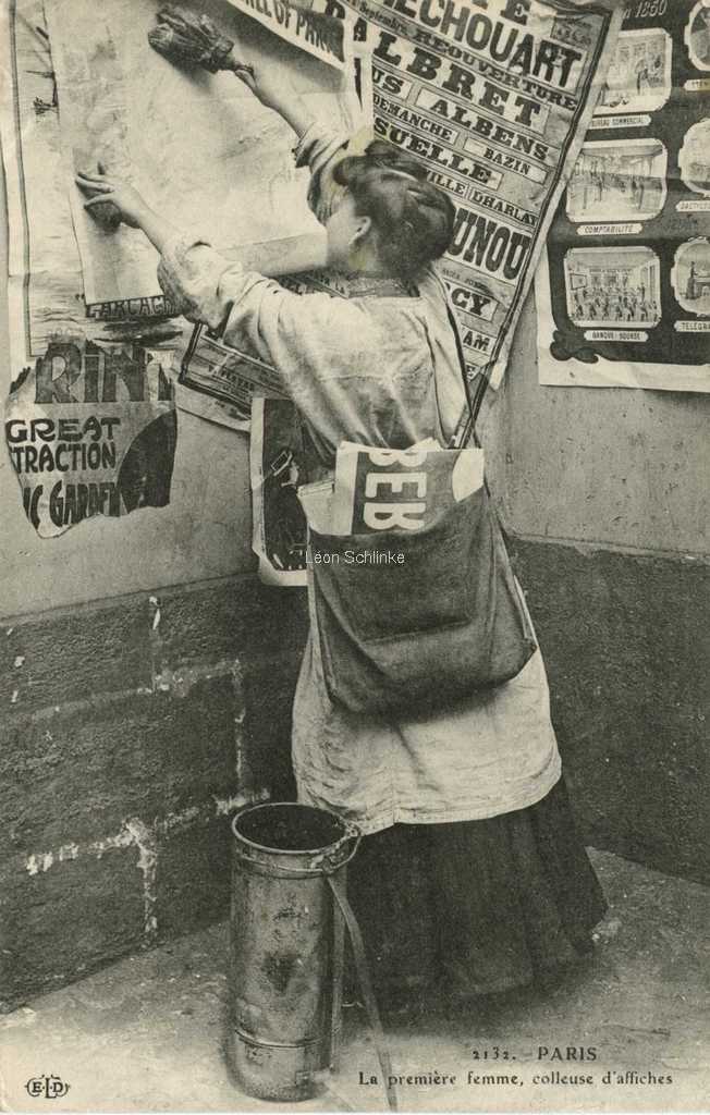 ELD 2132 - La première femme colleuse d'affiches