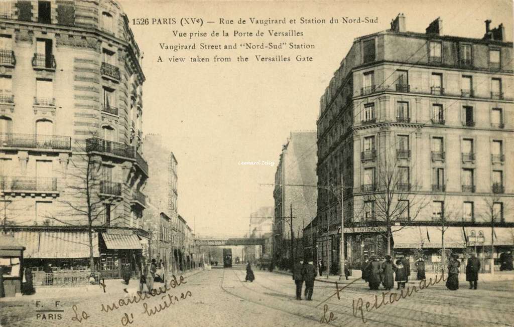 FF 1526 - PARIS (XV°) - Rue de Vaugirard et Station du Nord-Sud