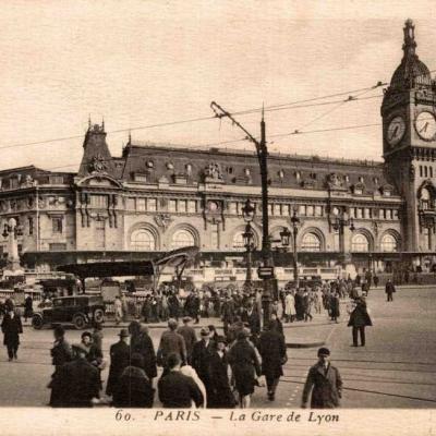 Jan 60 - PARIS - La Gare de Lyon