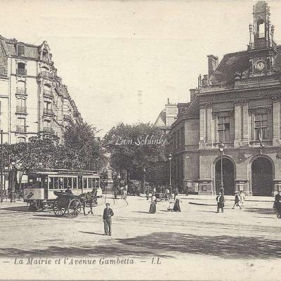 LL 1729 - La Mairie et l'Avenue Gambetta