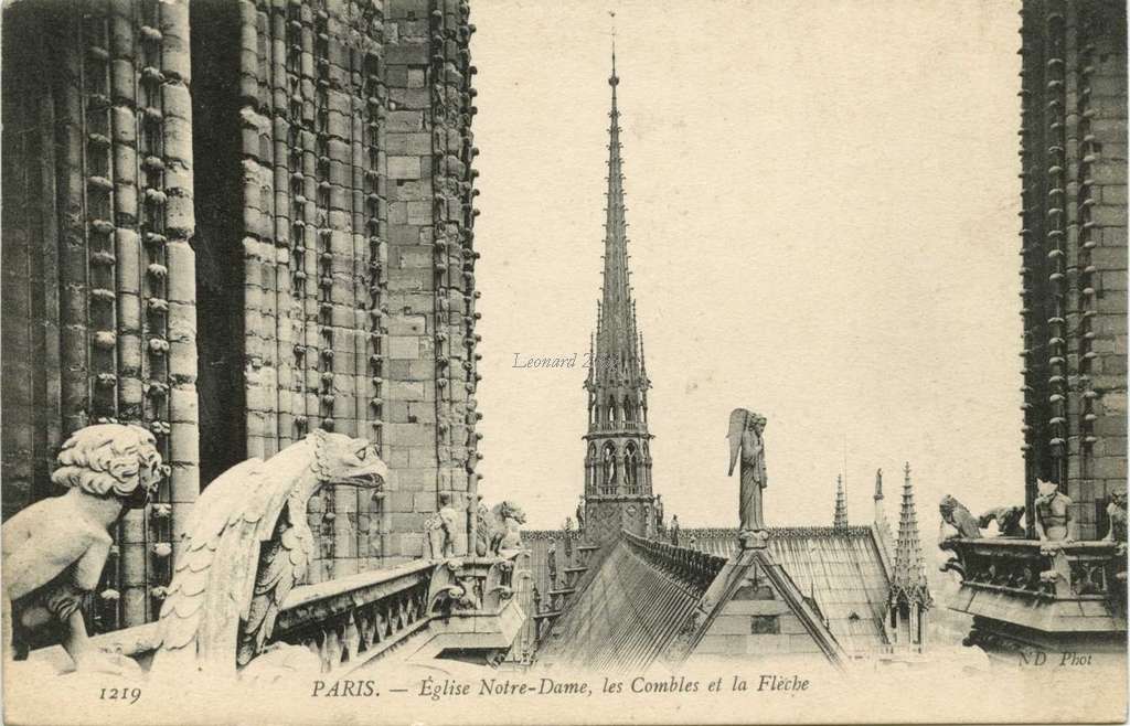 1219 - PARIS - Eglise Notre-Dame, les Combles et la Flèche