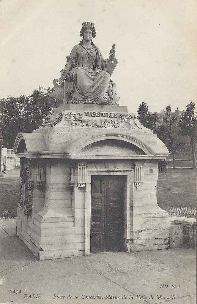 ND 2454 - Place de la Concorde, Statue de la Ville de Marseille