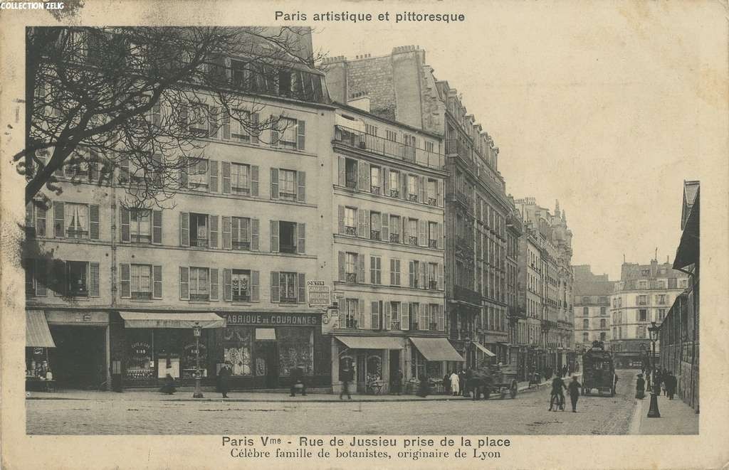 PARIS V° - Rue de Jussieu prise de la place