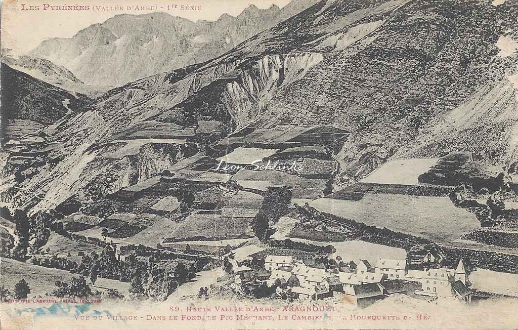 1 - 89 - Hte Vallée d'Aure - Aragnouet et vue sur les montagnes