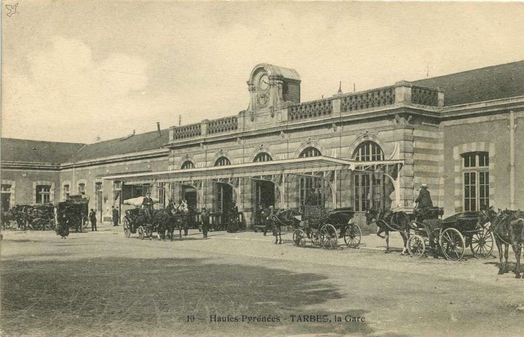 10 - La Gare