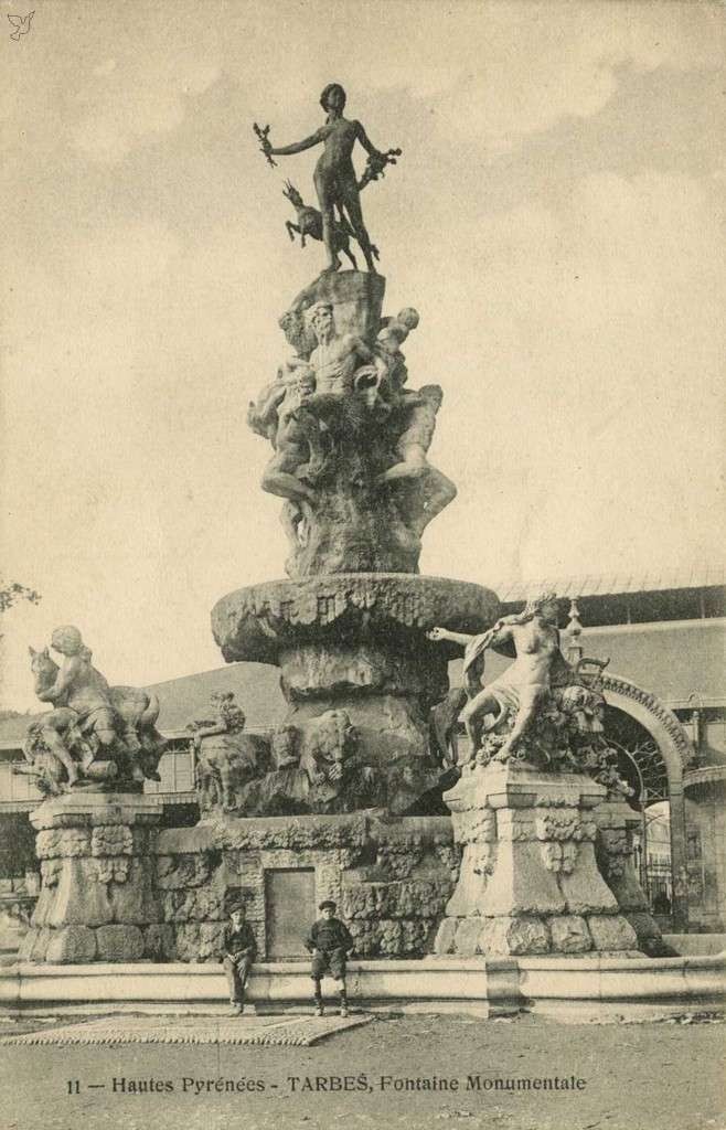 11 - Fontaine Monumentale