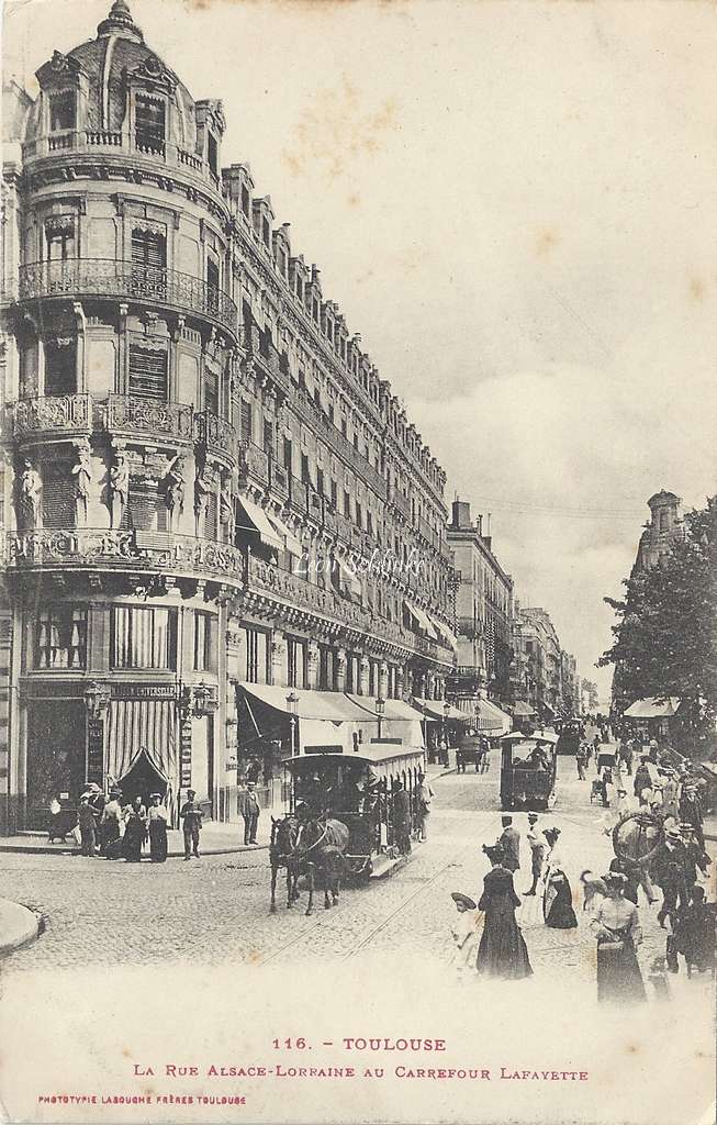 116 - La Rue Alsace-Lorraine au Carrefour Lafayette