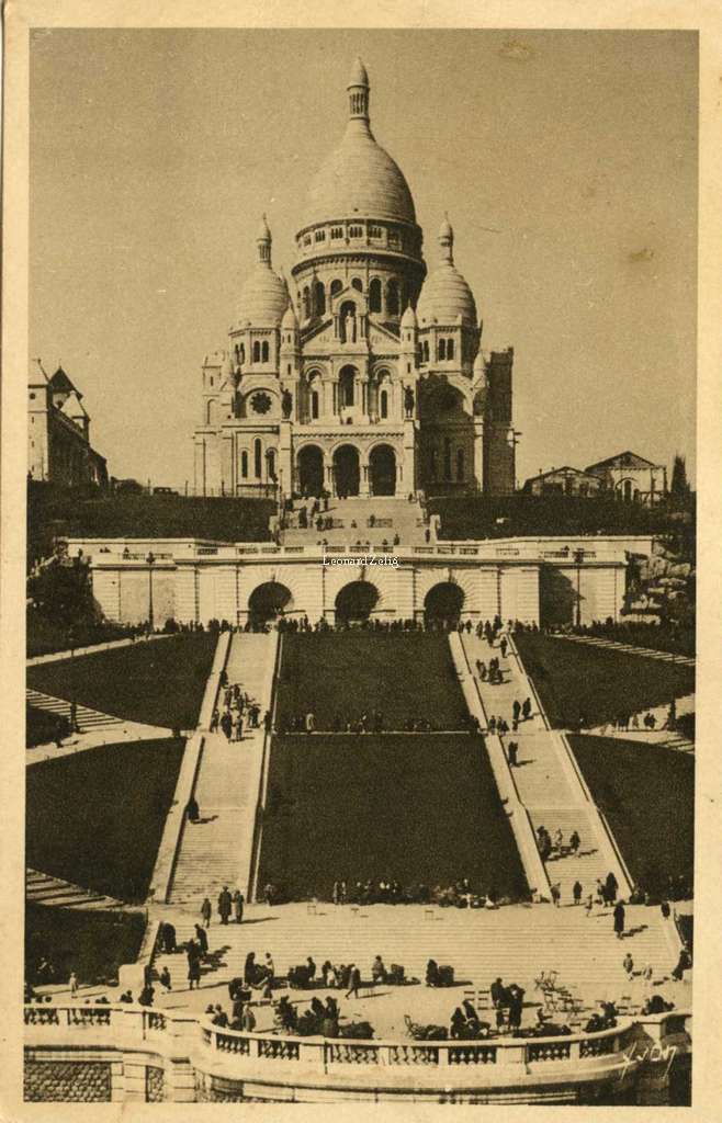 117 - Le Sacré Coeur de Montmartre et l'Escalier Monumental