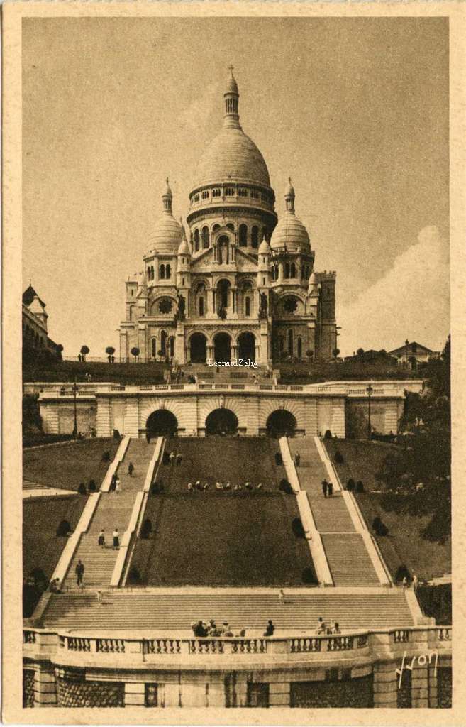 117 - Le Sacré-Coeur de Montmartre et l'escalier monumental