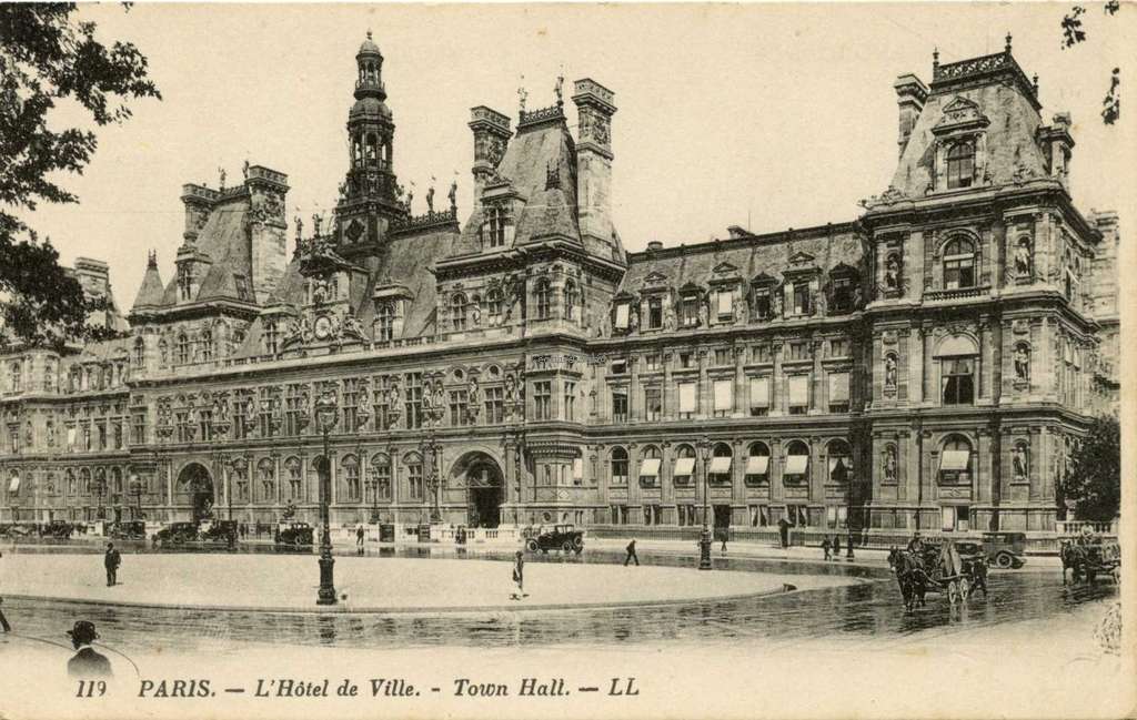 119 - PARIS - L'Hôtel de Ville (2)
