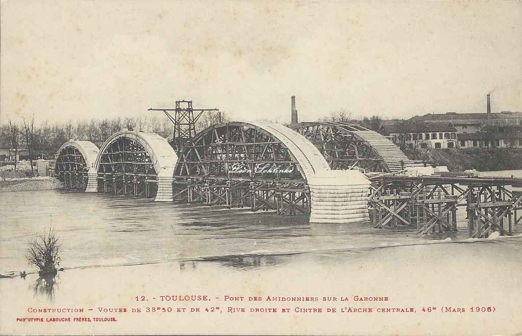 12 - Les 2 voutes et l'arche centrale rive droite (Mars 1906)