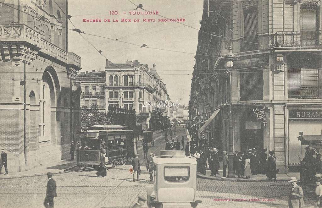 120 - Entrée de la Rue de Metz prolongée