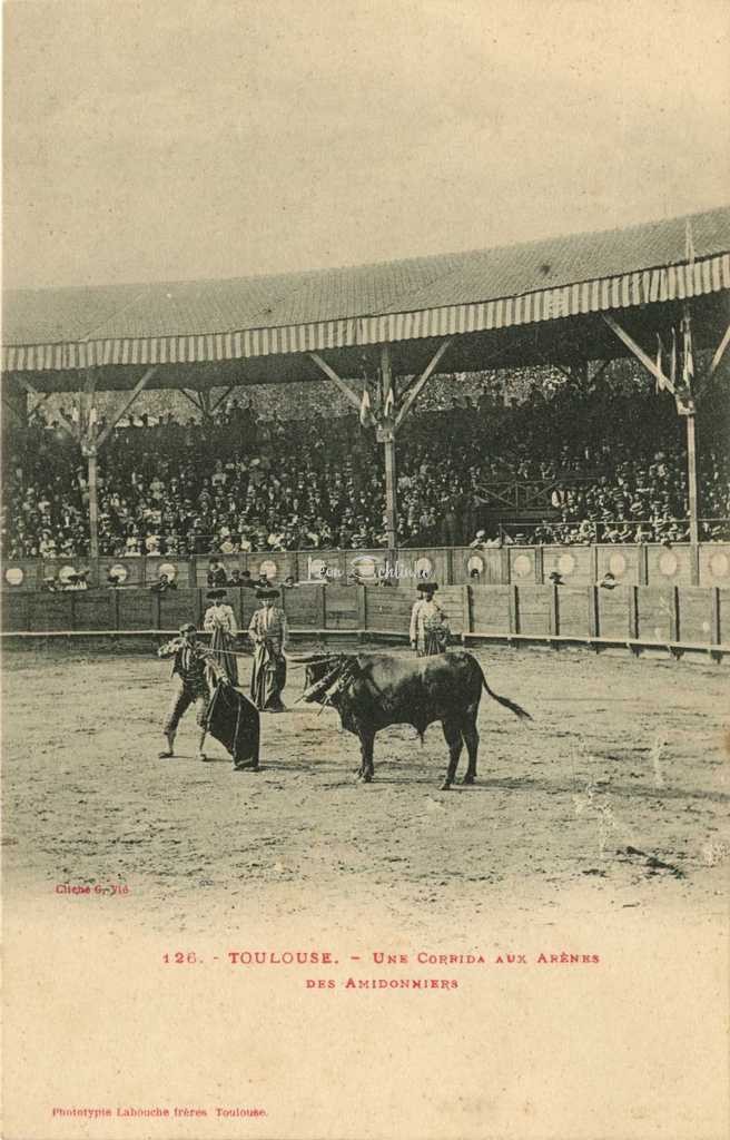 126 - Une Corrida aux Arènes des Amidonniers