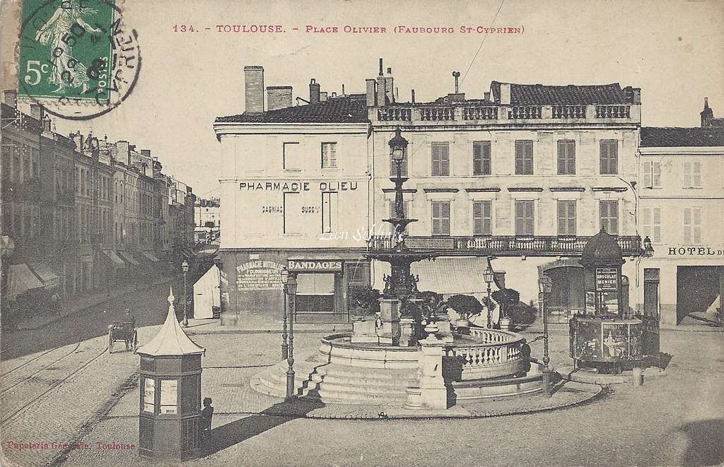 134 - Place Olivier