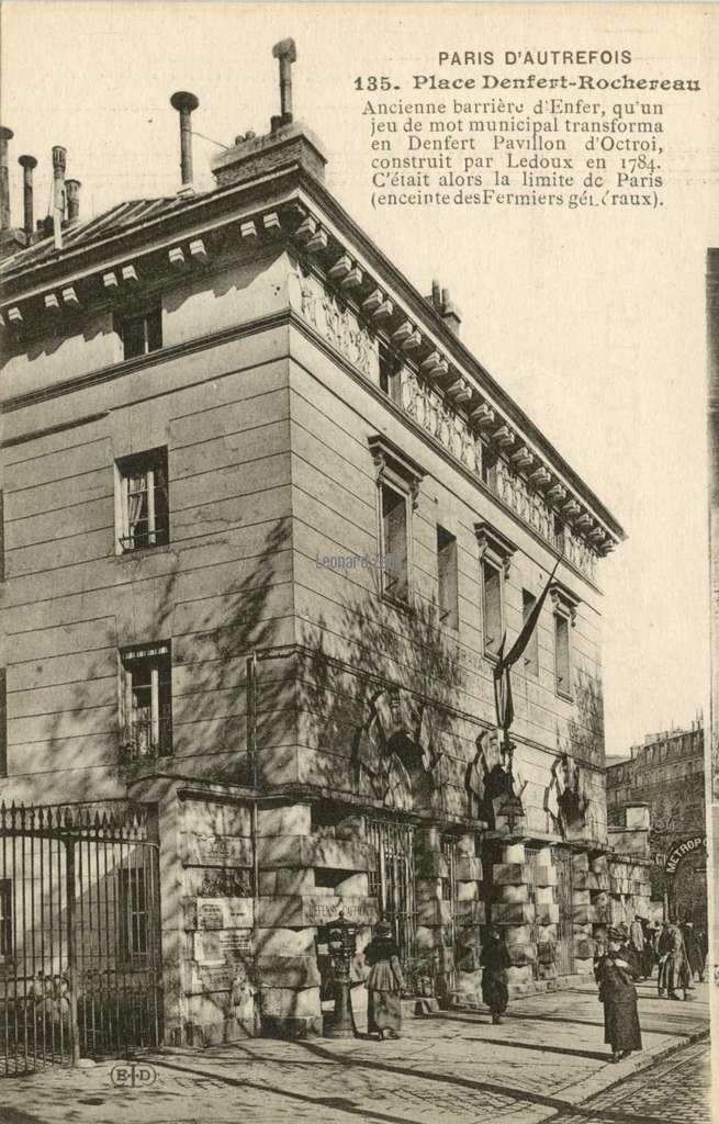135 - Place Denfert-Rochereau