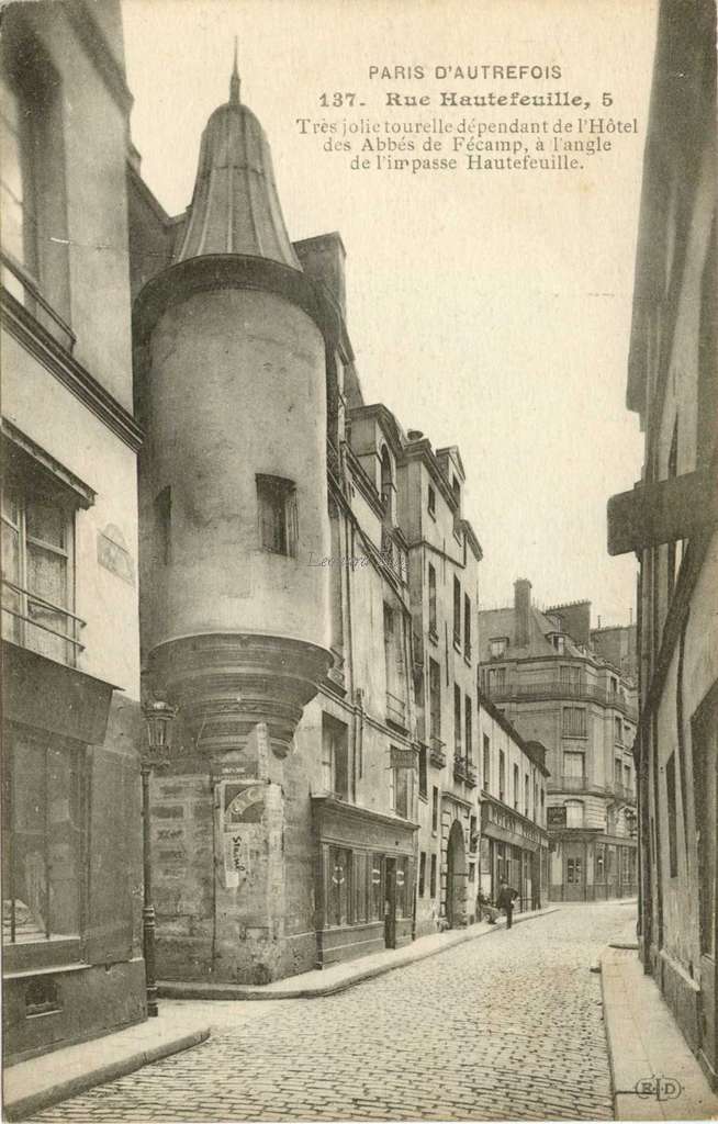 137 - Rue Hautefeuille, 5