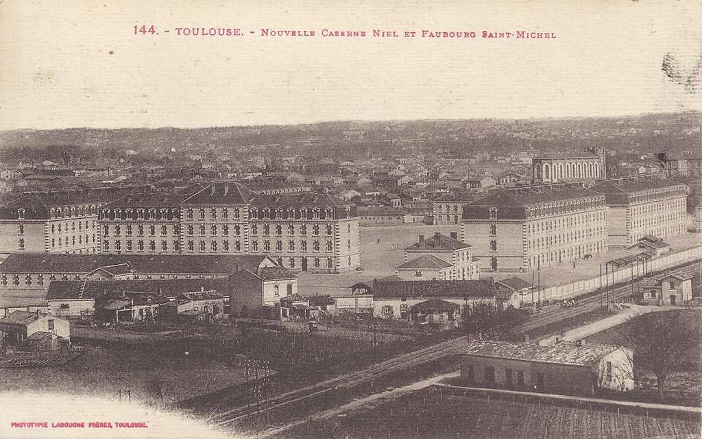 144 - Nouvelle Caserne Niel et Faubourg St-Michel