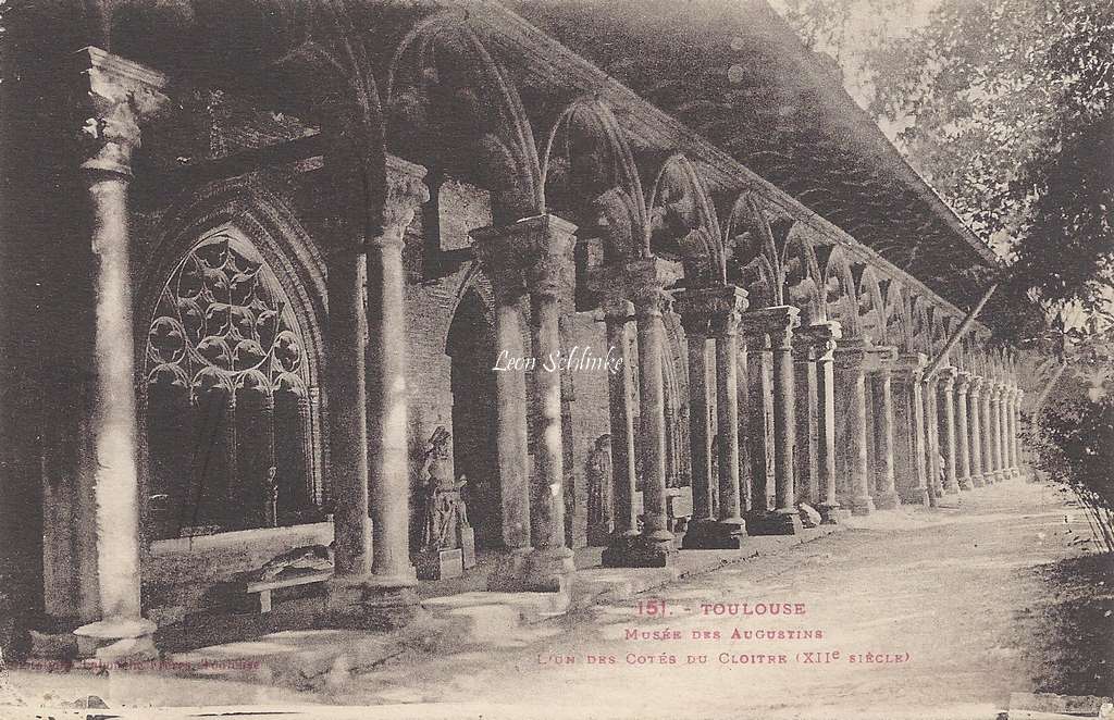 151 - Musée des Augustins - un des côtés du Cloître