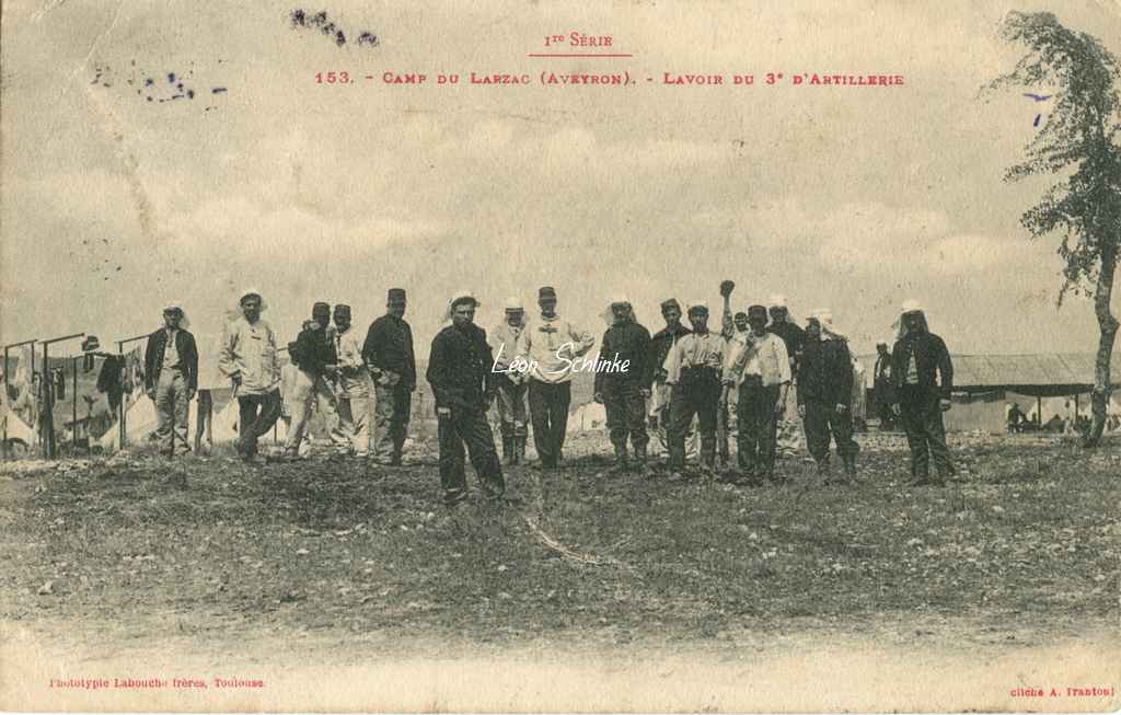 153 - Camp du Larzac - Lavoir du 3° d'Artillerie