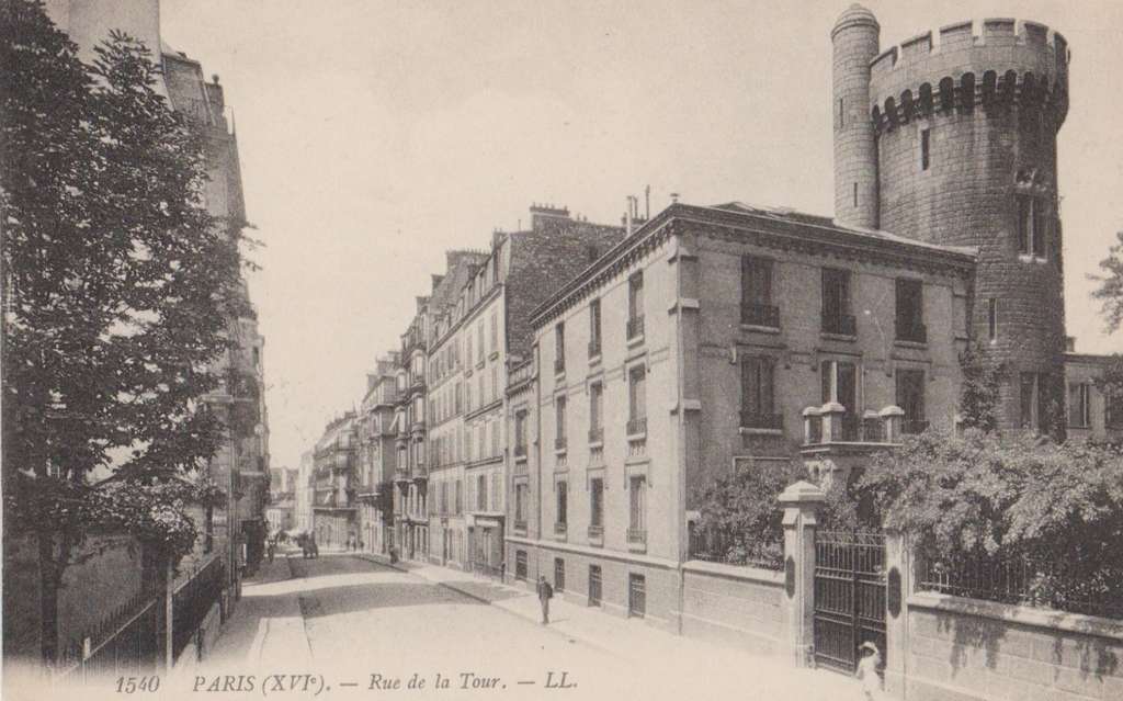 1540 - PARIS - Rue de la Tour